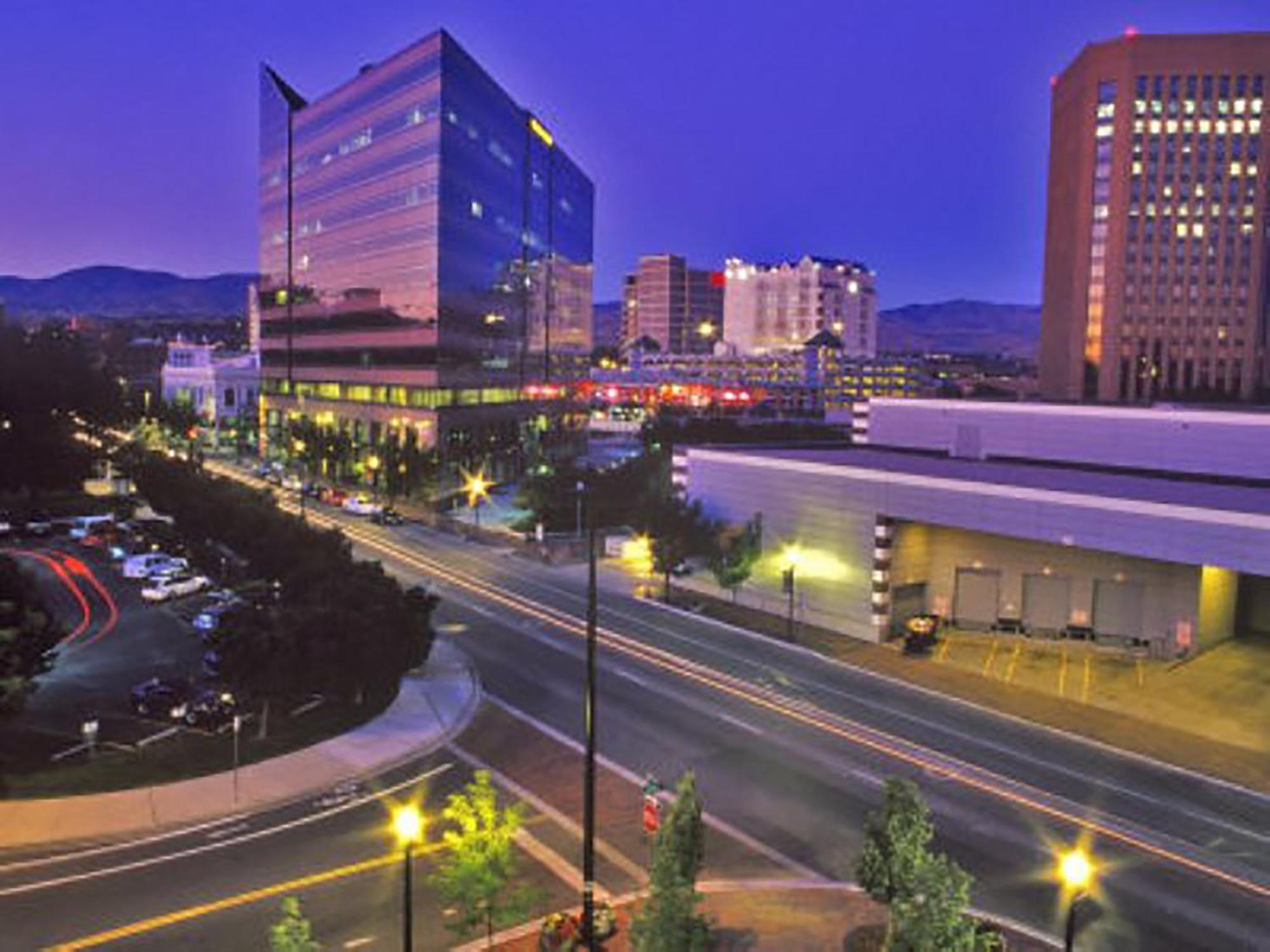 Holiday Inn Express Boise Downtown By Ihg Exterior photo